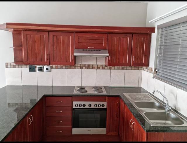 2 BEDROOM PROPERTY TO RENT IN BULT WEST